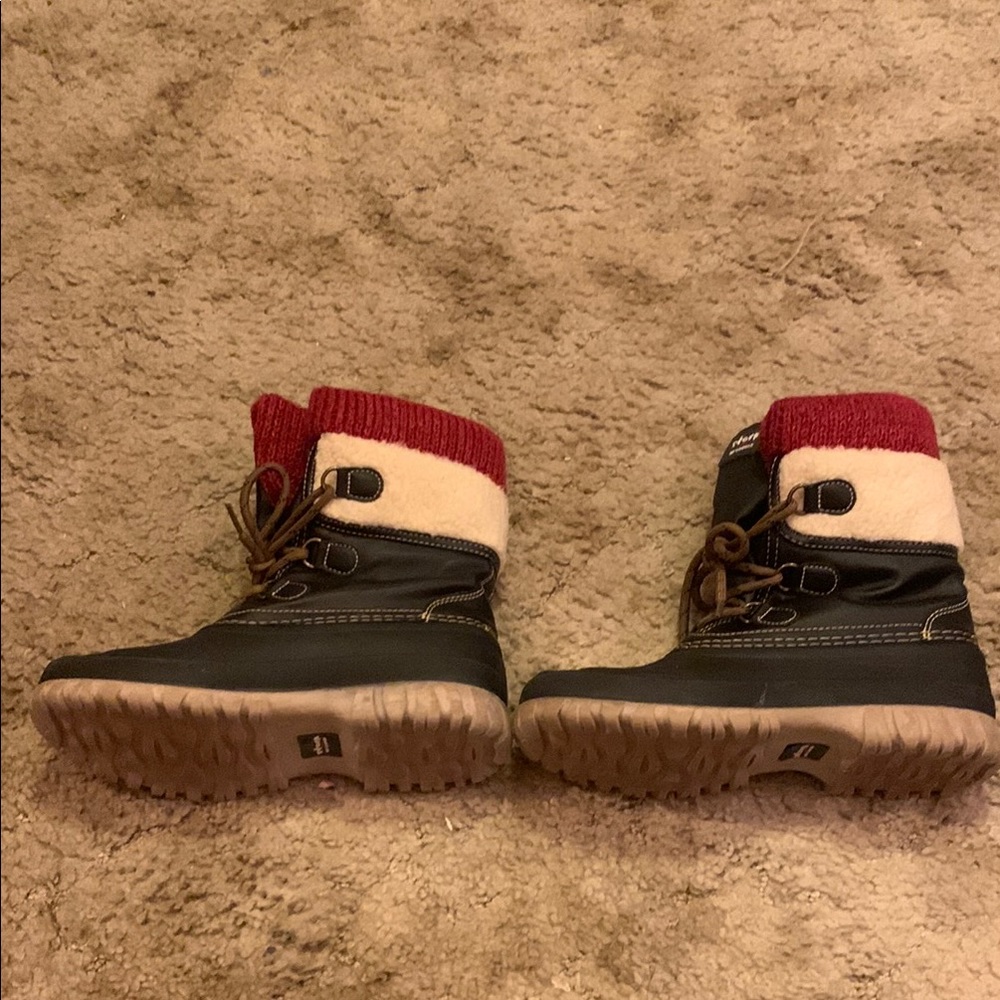 Women’s Winter Boots - Black and Red. Used once.